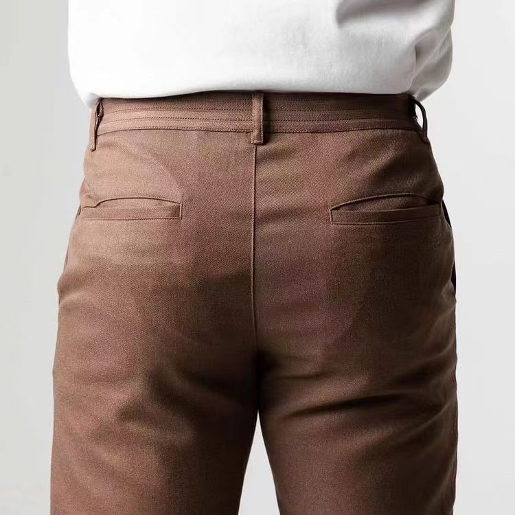 Trendy chino pants for men with elastic waistband and practical pockets Lune London