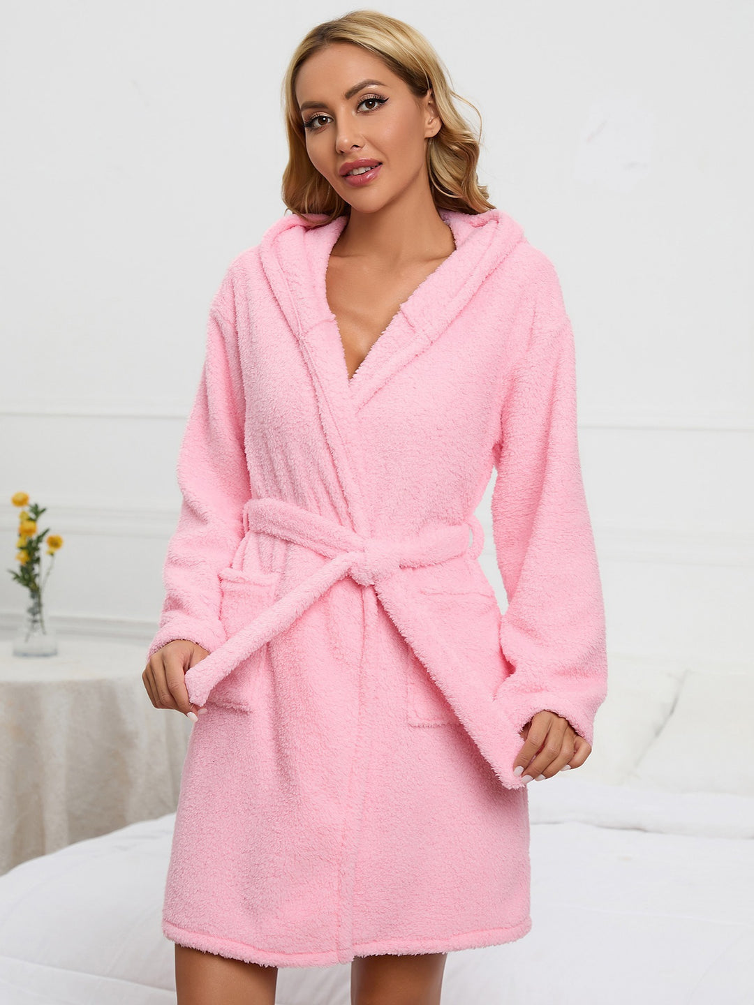 Dame Fleece bathrobe with hood and practical pockets Lune London