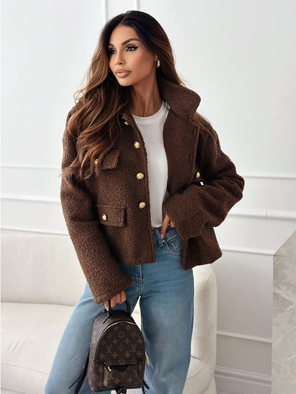 Trendy boucle jacket for women with golden buttons and practical pockets Lune London