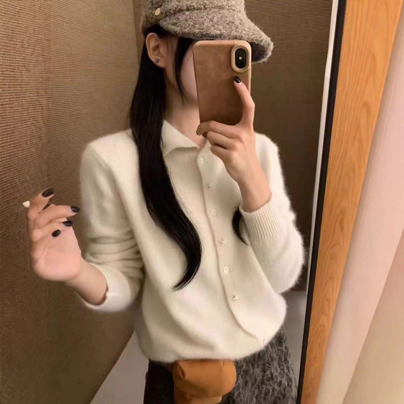 Cardigan Élégant Femme avec Col Haut et Détails de Bouton Étoile Chic & Stil