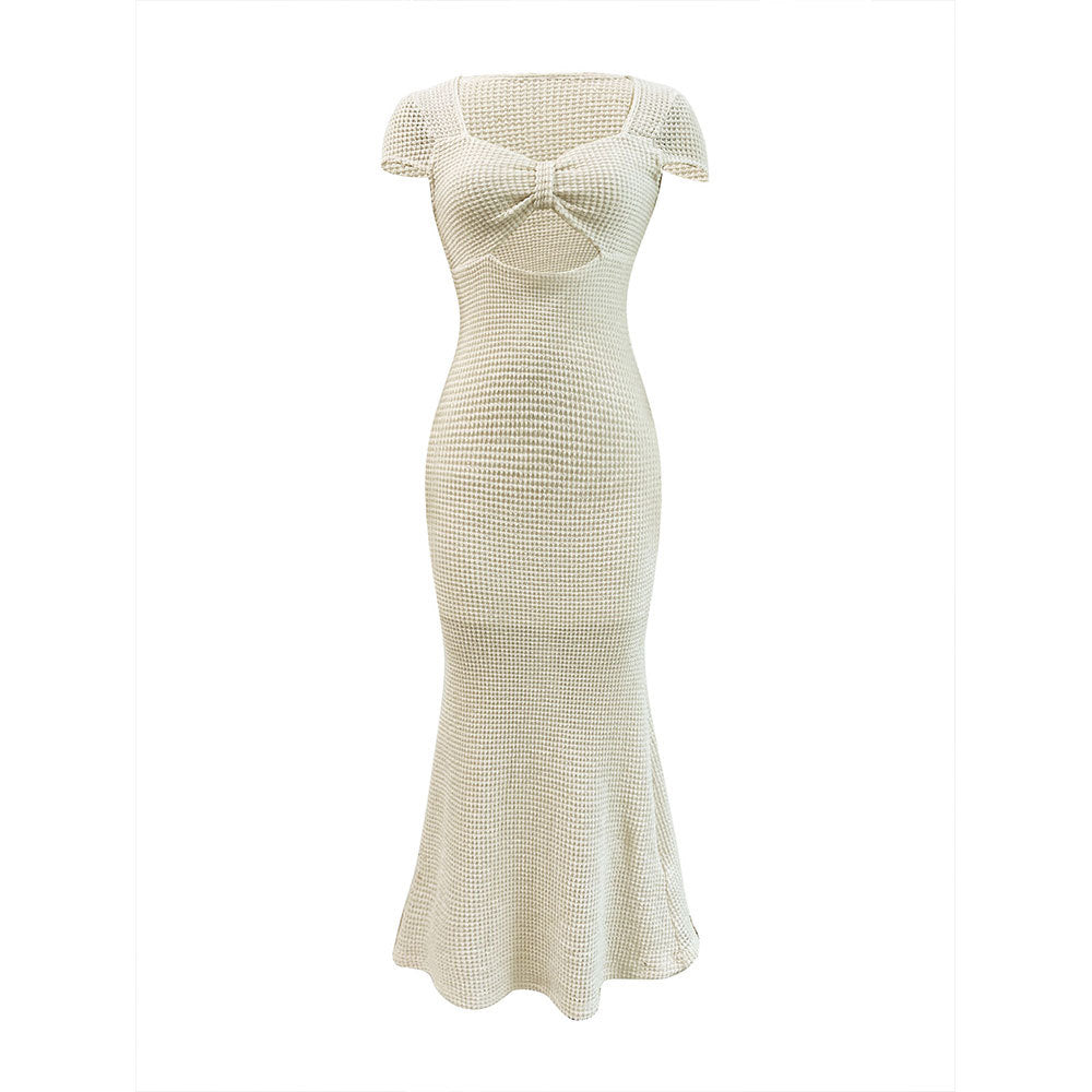 Robe maxi pour femmes avec un design de nœud chic et des détails découpés séduisants Chic & Stil