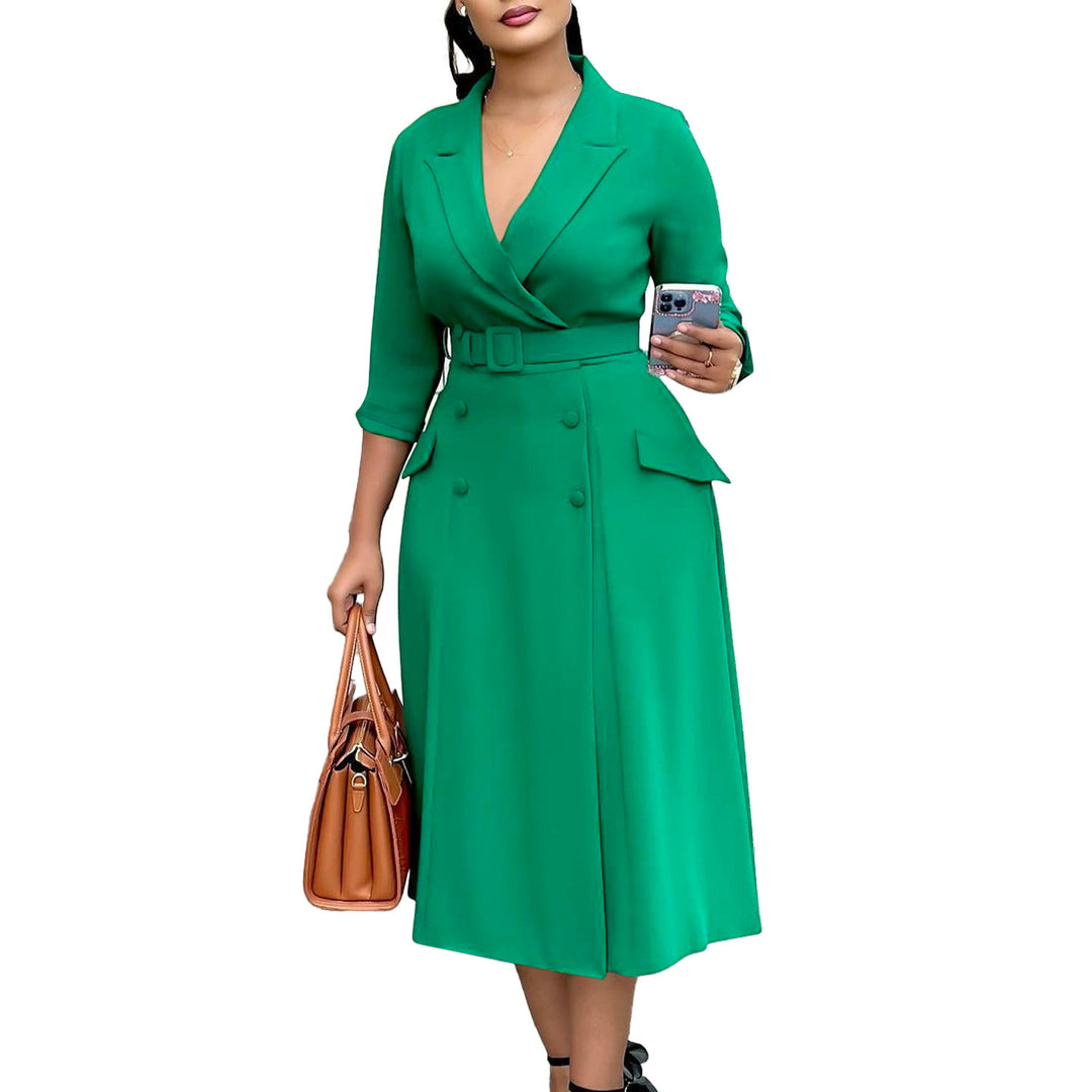 Women's trench coat with belted waist and luxurious details Lune London