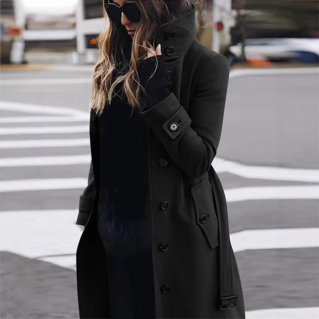 Elegant casual coat for women with high collar and practical pockets Lune London