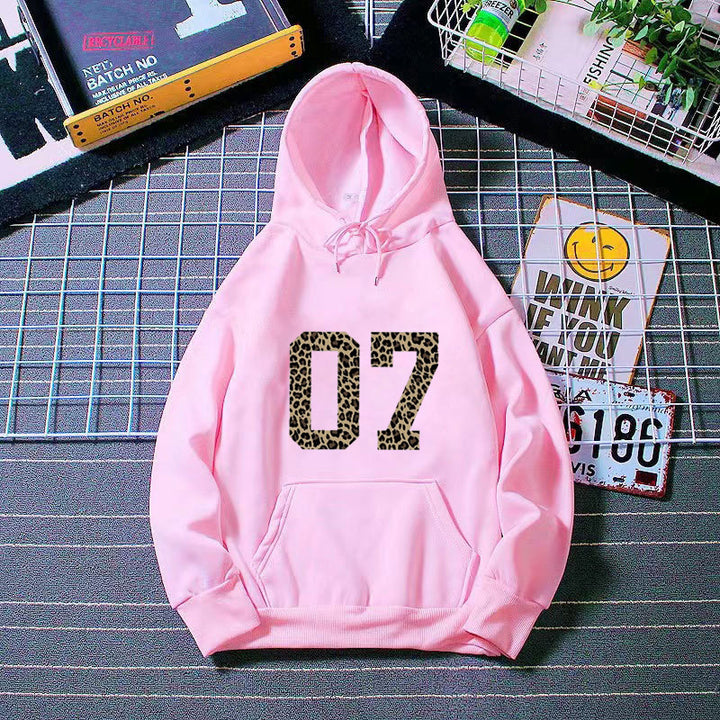 Women's Hoodie with Modern Animal Print Chic & Stil