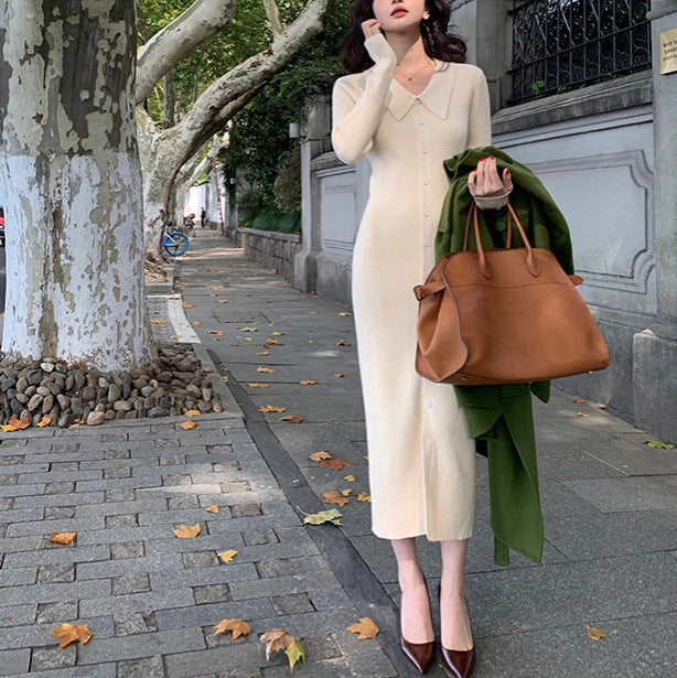 Maxi knit dress for women with button closure and trendy collar Lune London