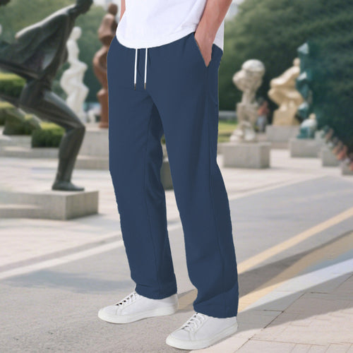 Comfortable leisure pants for men with adjustable waistband and side pockets Lune London
