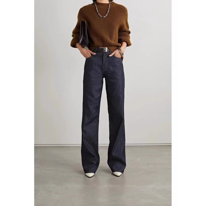 High-waisted wide-leg jeans for women in a classic style with chic and stylish solid details