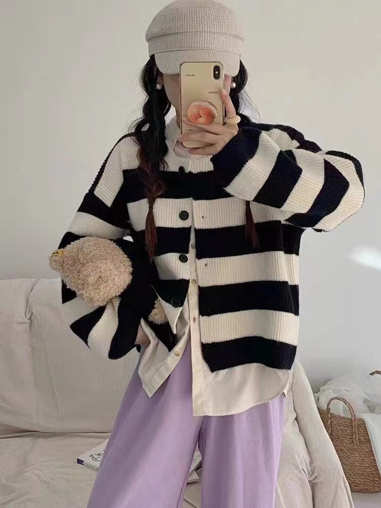 Women's knit jacket with snap button closure and bold stripes Lune London
