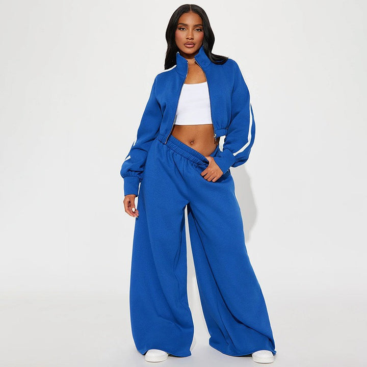 Casual tracksuit set for women with short jacket and wide pants Lune London