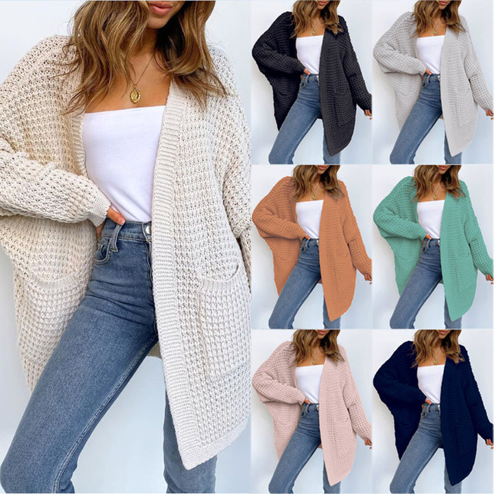 Thick knit jacket for women with a relaxed fit and practical pockets Lune London
