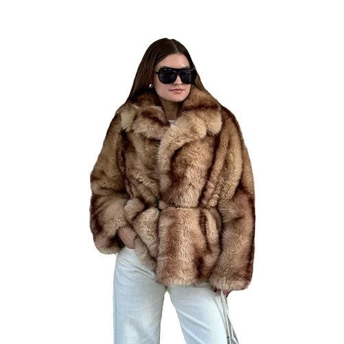 Femmes Veste en fausse fourrure luxueuse avec col large Chic & Stil
