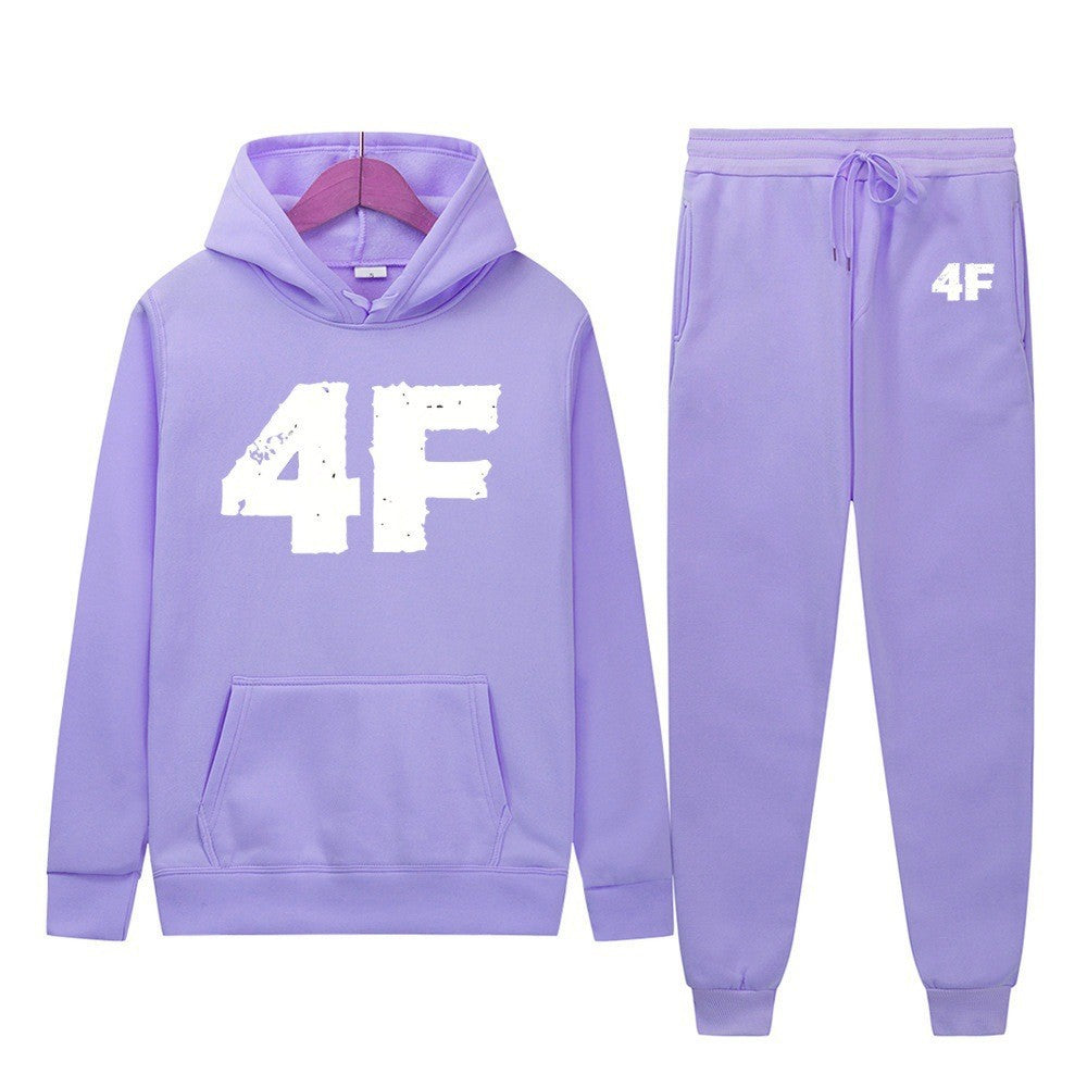 Women’s hoodie and joggers set with sporty comfort Chic & Stil