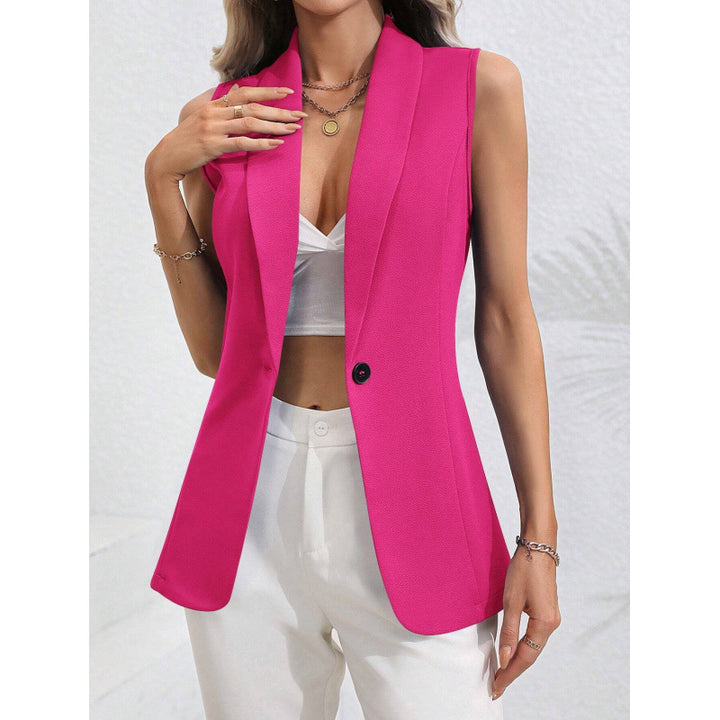Sleeveless jacket for women with an elegant cut and a fitted silhouette Lune London
