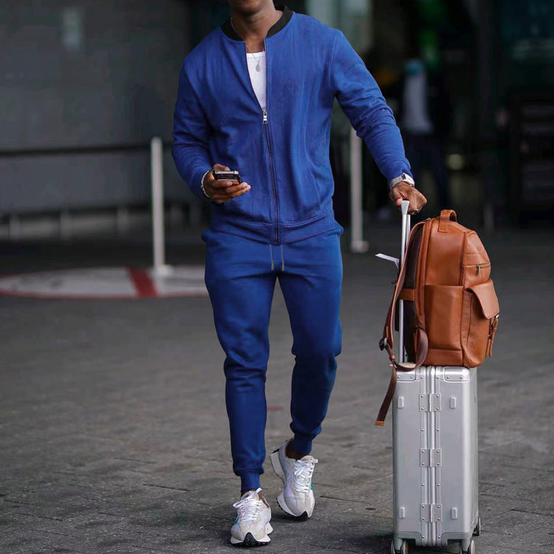 Casual men's suit with a modern cut and practical pockets Lune London