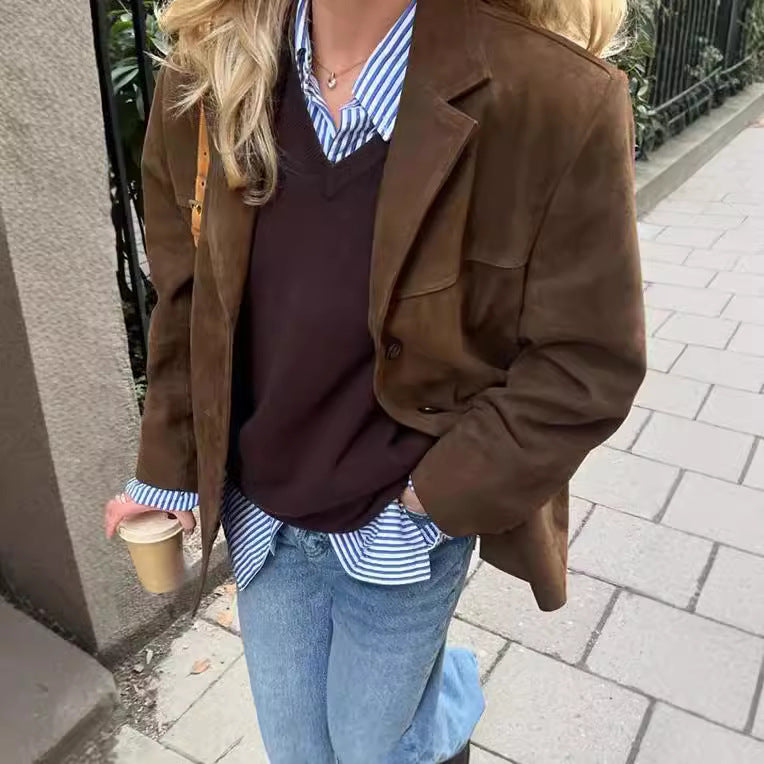 Vintage style suede blazer for women with pockets Lune London