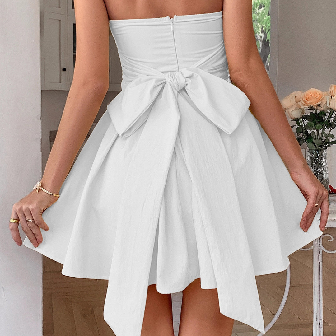Summer graduation dress for women with off-shoulder design and flowy skirt Lune London