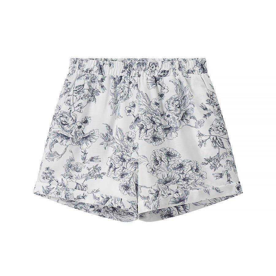 Relaxing women's pajama set with floral design Lune London