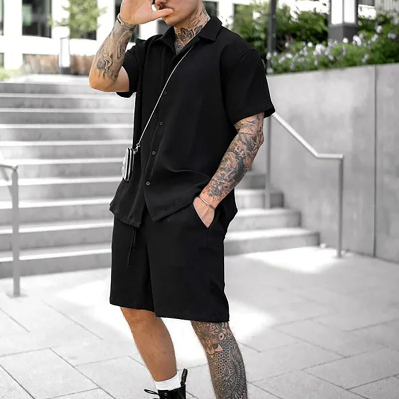Casual short-sleeved shirt for men with a stylish fit and matching shorts Lune London