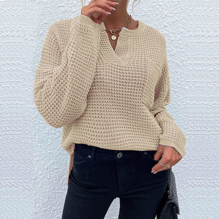 Casual knit sweater for women with V-neck and textured surface Lune London
