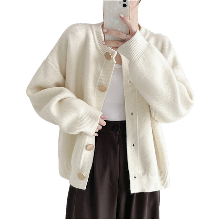 Cardigan for women in comfortable knit with button details and relaxed fit Lune London
