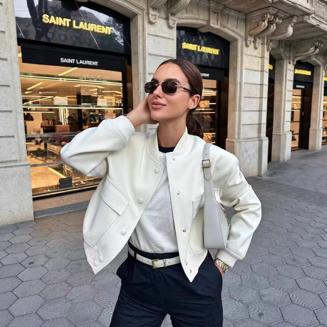 Sporty bomber jacket for women with padded lining and practical pockets Lune London