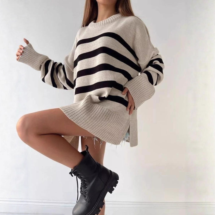Pull en tricot surdimensionné pour femmes avec motif rayé moderne et col montant Chic & Stil