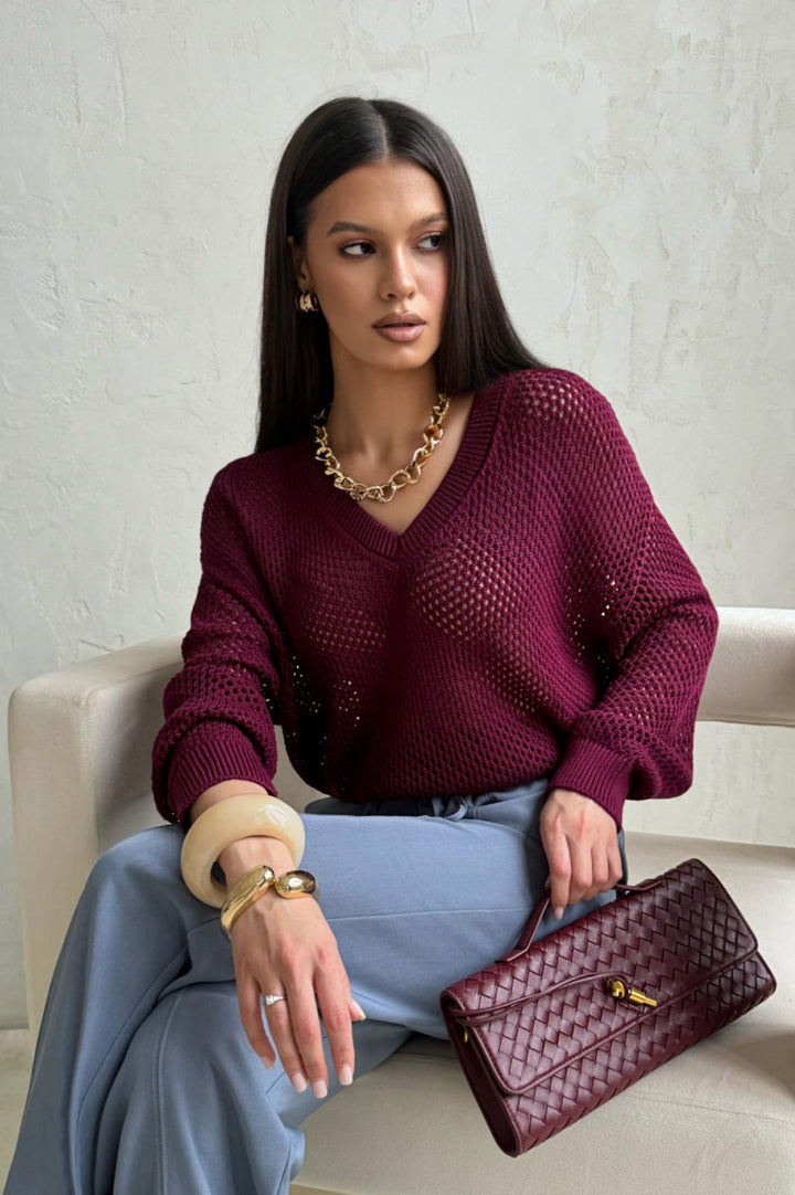 Pull en maille pour femmes avec une structure aérée et décolleté en V Chic & Stil