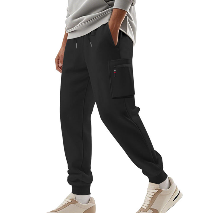 Men's cargo training pants with elastic waistband and practical pockets Lune London