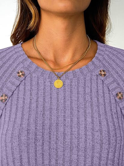 Top en tricot pour femmes avec boutons décoratifs Chic & Stil