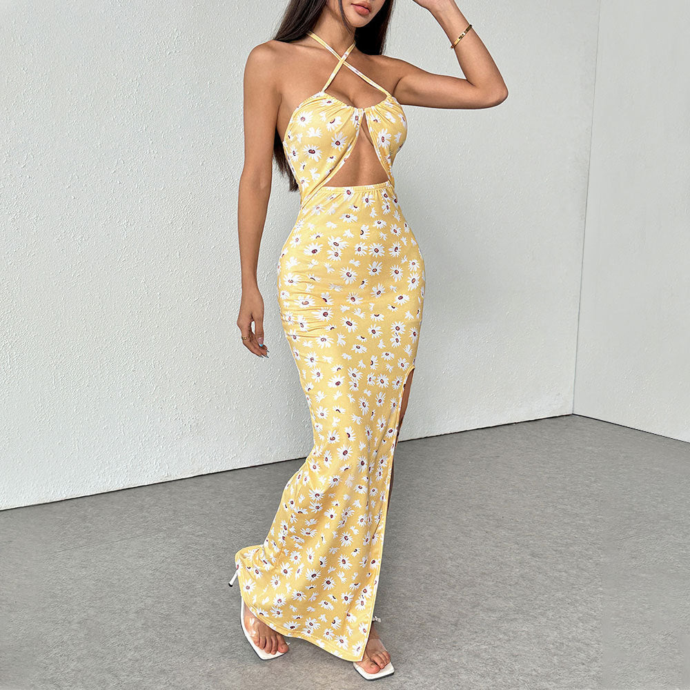 Robe mini d'été pour femmes avec détail découpé floral et taille étroite Chic & Stil