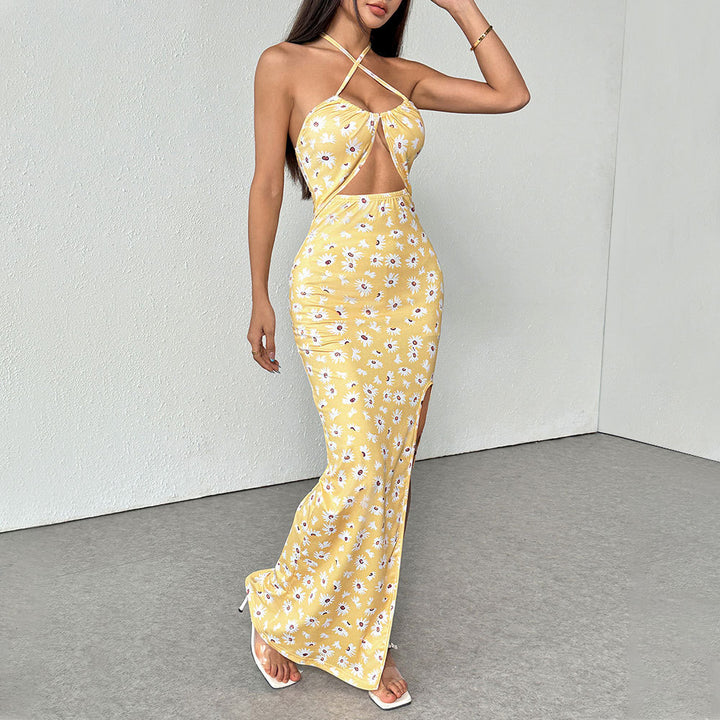 Robe mini d'été pour femmes avec détail découpé floral et taille étroite Chic & Stil