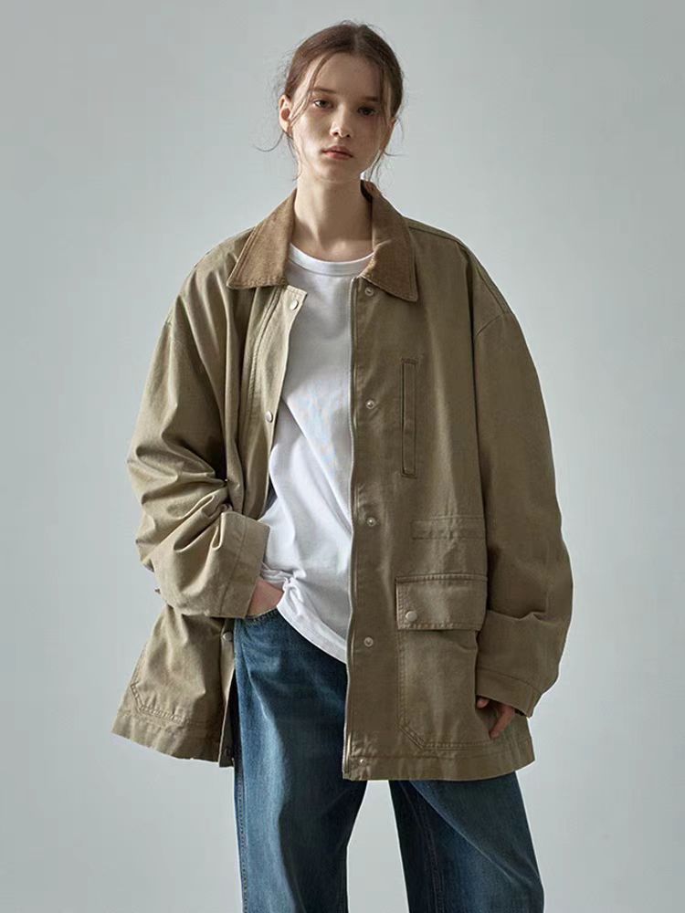 Veste utility surdimensionnée pour femmes en tissu robuste et avec poches pratiques Chic & Stil