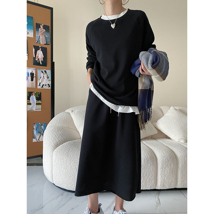 Women's Casual Sweatshirt with Skirt Set Chic & Stil