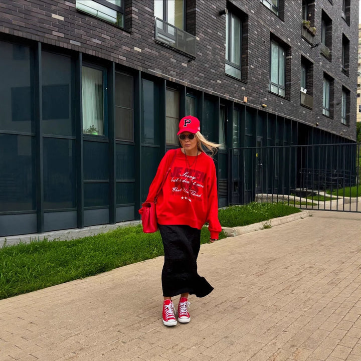 Women’s sporty sweatshirt with catchy inscription and casual fit Lune London