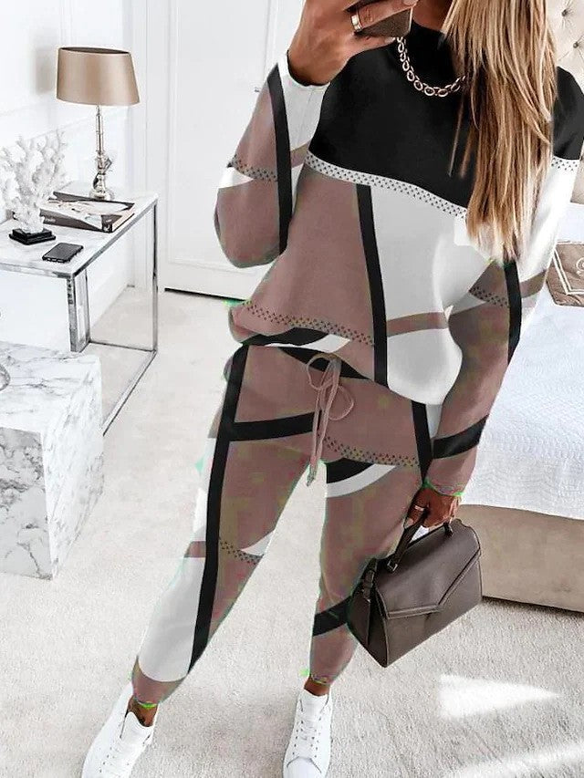 Women's Sporty Loungewear Set with Modern Geometric Design Lune London