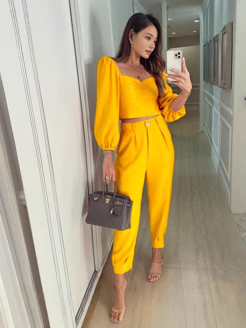 Women Elegant High-End with Balloon Sleeves and High-Waisted Pants Lune London