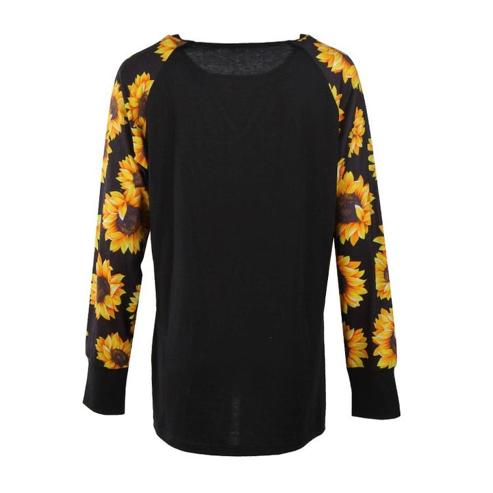 Long sleeve shirt for women with a floral design and a relaxed fit Lune London
