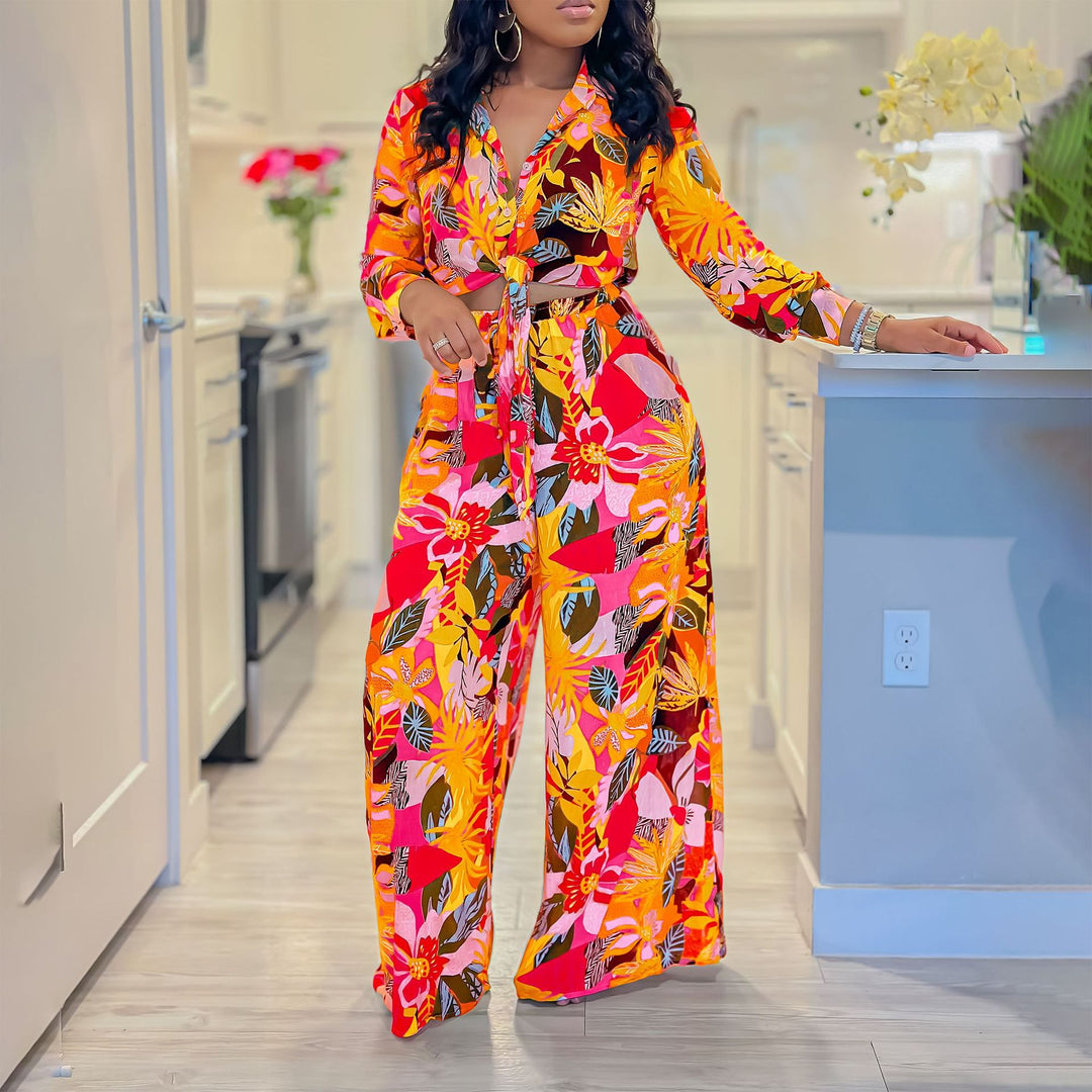 Ladies elegant jumpsuit with floral patterns and fitted cut Lune London