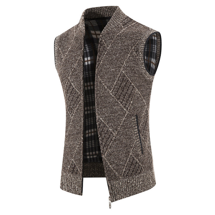 Men's knitted cardigan with a modern cable pattern and a practical zipper Lune London