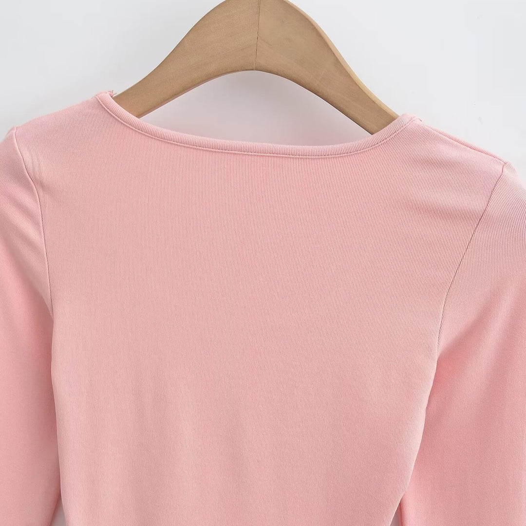 Long sleeve shirt for women with a modern fit and a rounded hem Lune London