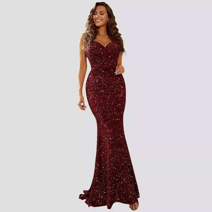 Women's figure-hugging glitter evening dress with heart-shaped neckline and flared skirt