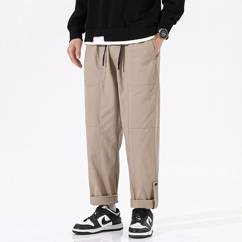 Men's cargo pants with a relaxed fit and practical pockets Lune London
