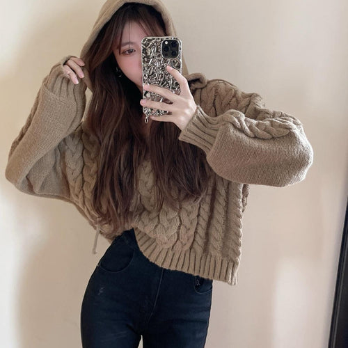 Braided pattern hoodie for women with V-neck Lune London
