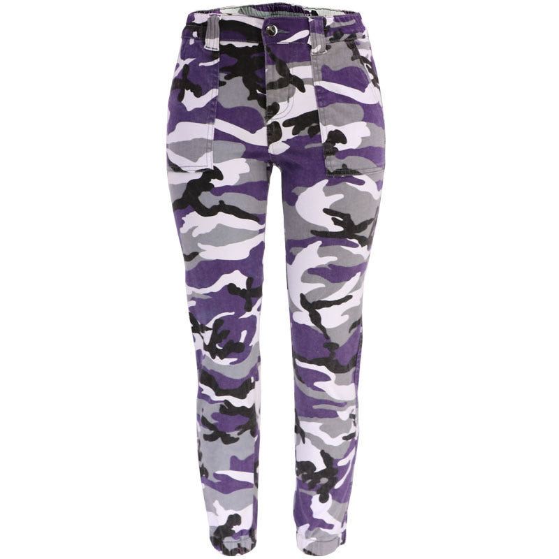 Fashion high-waisted jeans for women with elastic waist and practical side pockets Lune London