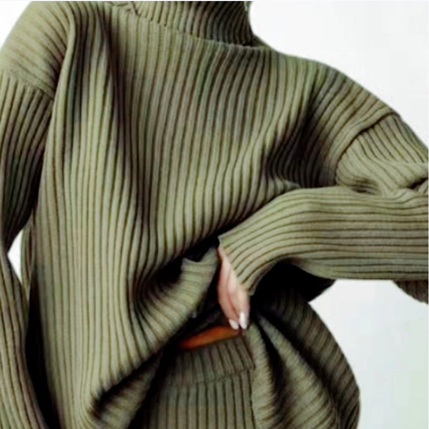 Knitted set for women with a high collar and soft ribbed design Lune London