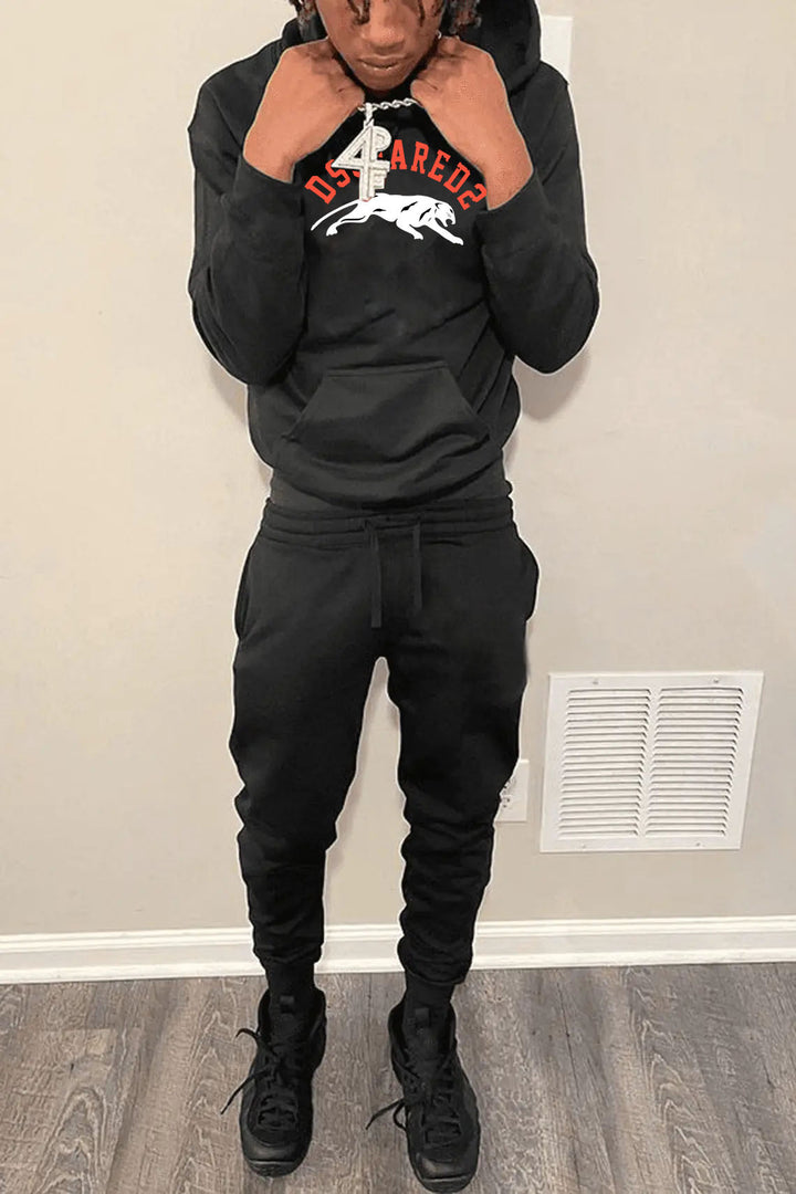 Men's sporty hoodie and jogging set with functional pockets Lune London