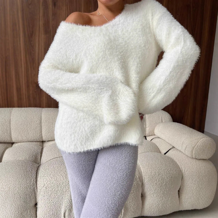 Ladies Soft V-neck Pullover in High-Quality Material Lune London