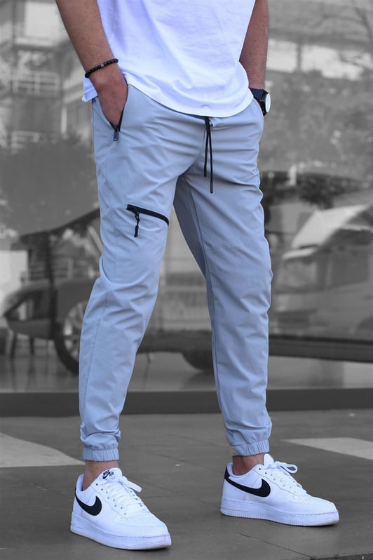 Light sporty pants for men with side zip pockets Lune London
