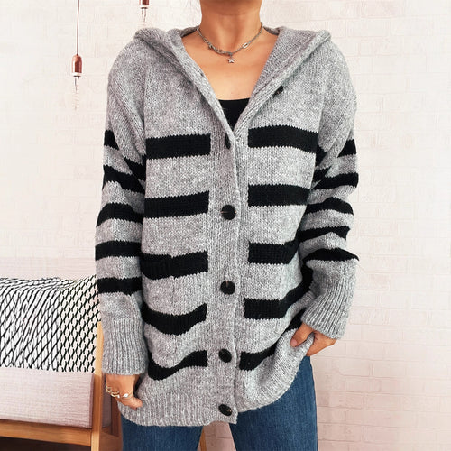 Cardigan décontracté en tricot pour femmes avec capuche et grandes rayures Chic & Stil