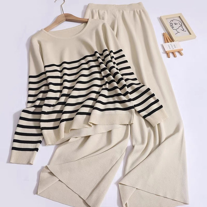 Comfortable knit loungewear set for women with striped pattern Lune London